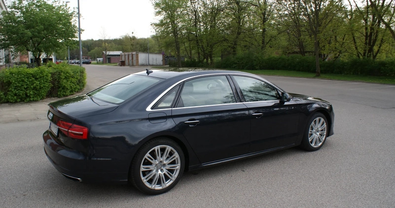Audi A8 cena 109000 przebieg: 248000, rok produkcji 2015 z Białystok małe 529